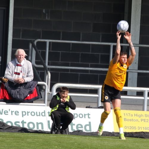 Brad Nicholson throw in