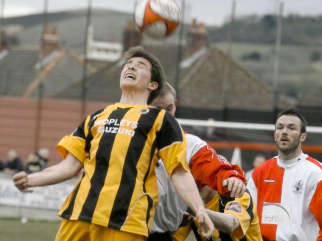 Sleath outjumps his marker