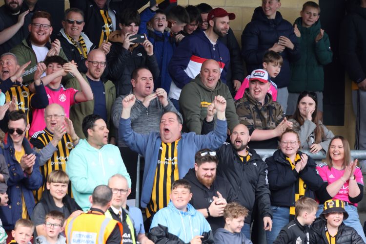 Boston fans celebrate