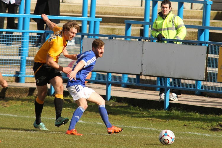 Mark Jones crosses to Dayle Southwell