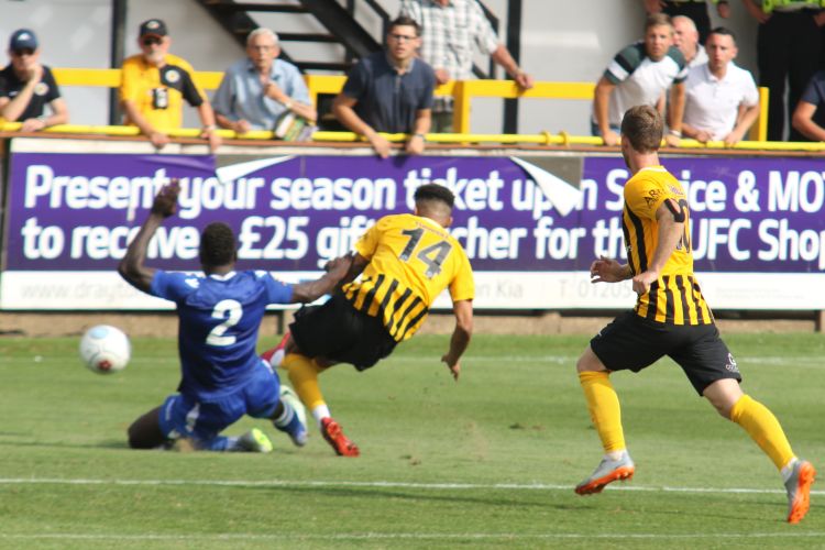 Andre Johnson puts Boston 1-0 up