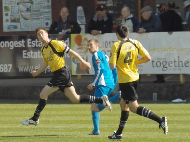 Matt Bloomer strains