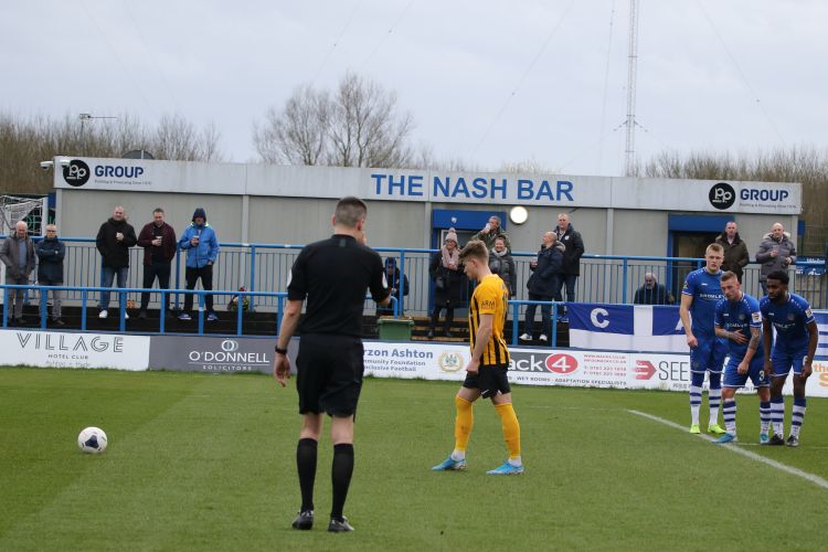 Jordan Thewlis lines up spot kick