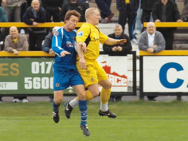 Matt Bloomer sticks to his man