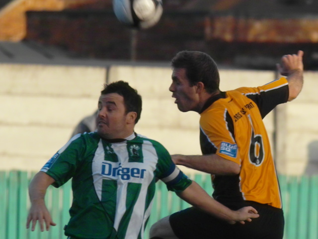 Kieran Murphy defends with his eyes shut