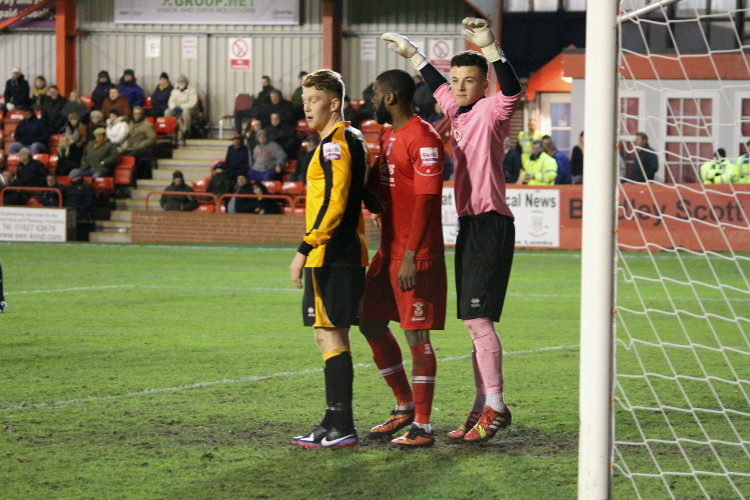 Conor Marshall and Sam Vince prepare