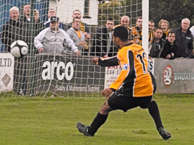 Spencer Weir-Daley shoots wide